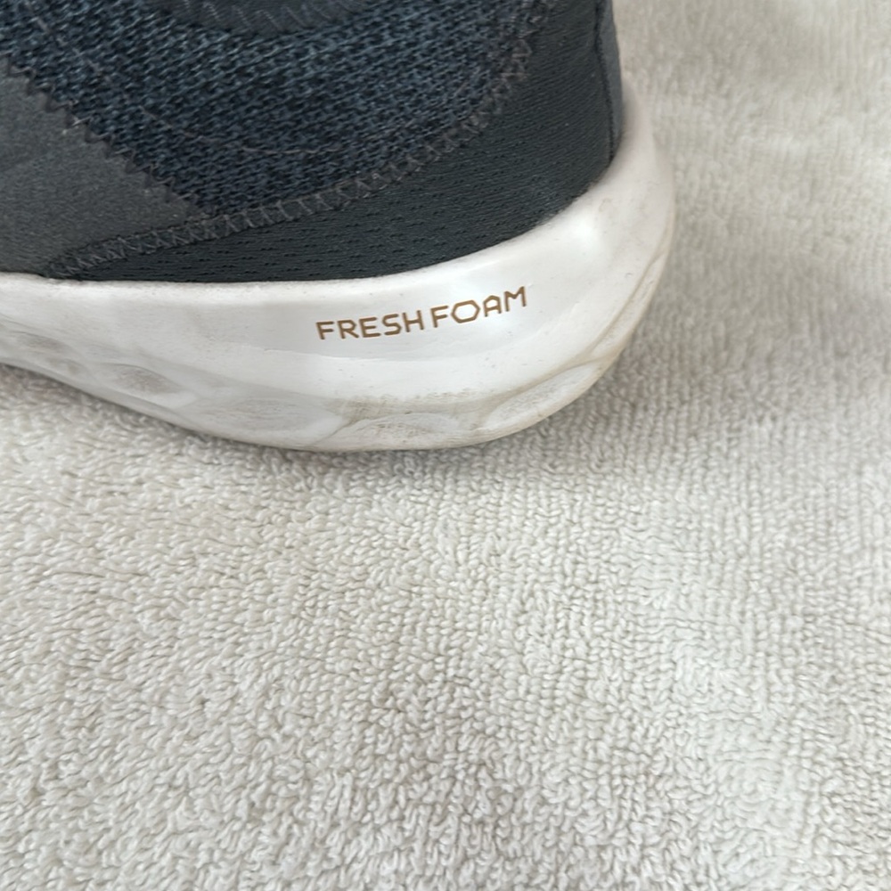 New Balance Shoes - Picture 7 of 7
